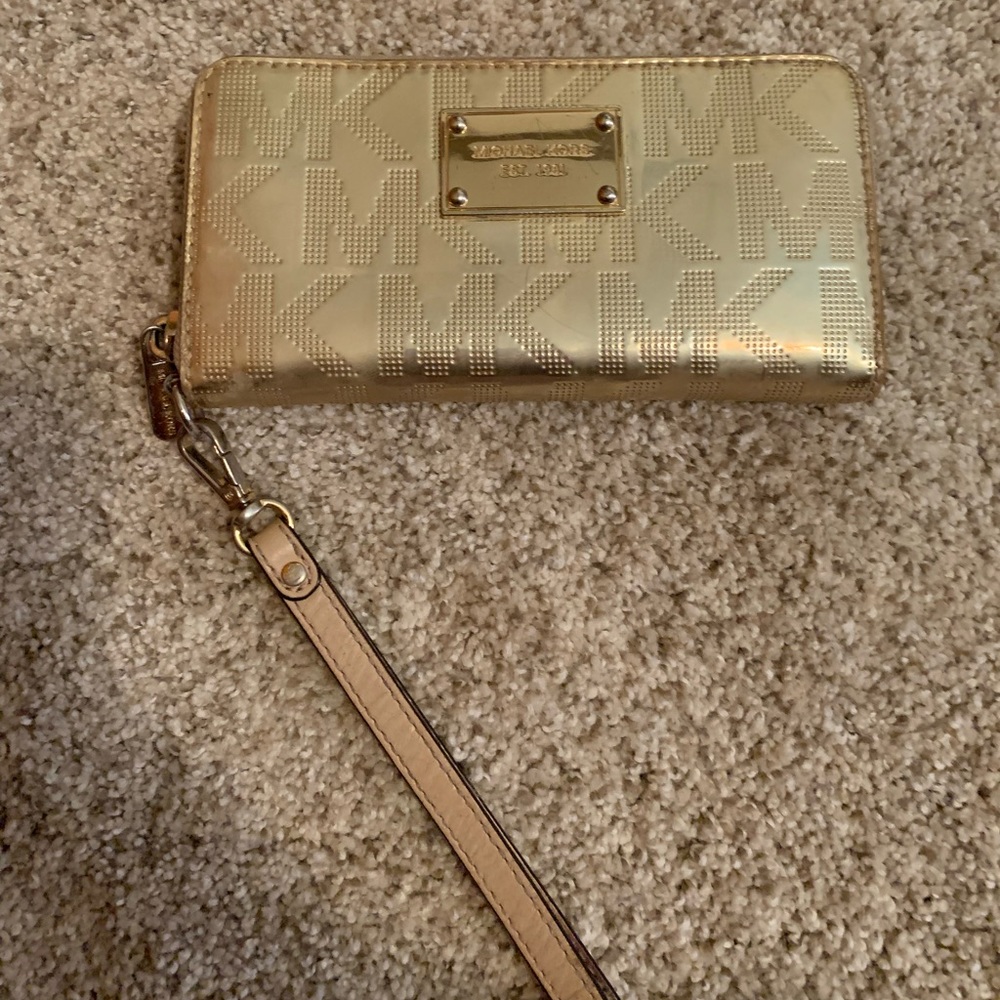 Michael Kors Gold Wallet